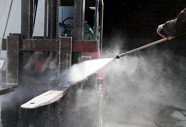 Best Garage Pressure Washing  in Ellettsville, IN